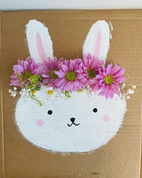 Cynthia Chan on Instagram: “🐰 Easter Bunny with a Flower Crown 💐 復活節兔兔花冠：I painted a bunny on the cardboard and poked some holes with a small screwdriver. The flowers…” Bunny Cardboard, Crown For Kids, Bunny Painting, Bunny Art, A Bunny, Teaching Art, The Flowers, Flower Crown, A Flower