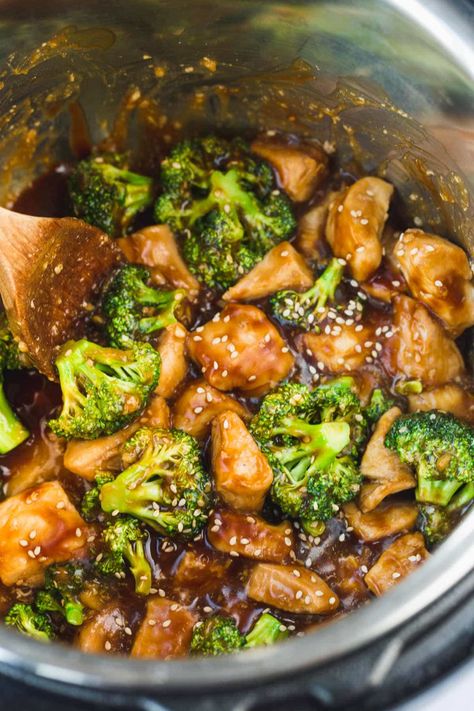 Healthy Asian Chicken Recipes, Asian Chicken Recipes Easy, Chicken Recipes Instant Pot, Broccoli Dinner, Asian Chicken Recipes, Pot Recipes Healthy, Recipes Instant Pot, Ground Chicken Recipes, Pot Recipes Easy