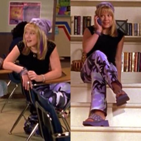 Lizzy Mcguire Iconic Outfits, Lizzie Mcguire Miranda, Lizzie Mcguire Aesthetic, Lizzie Mcguire Outfits, Y2k Ideas, Bday Vibes, 2000s Disney, Thrift Board, 90s 2000s Fashion