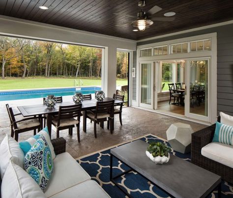 Screened Porch Design Ideas-36-1 Kindesign Veranda Design, Porch Design Ideas, Screened Porch Designs, Shingle Style Homes, Backyard Porch, Inspire Me Home Decor, House With Porch, Porch Design, Coastal Interiors