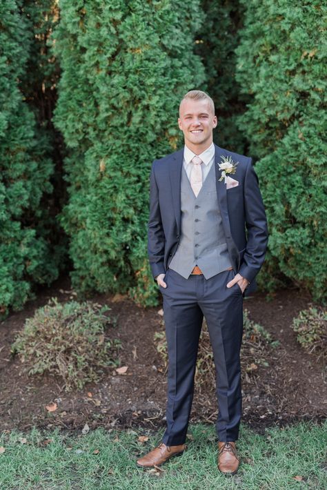 Garden Party Attire Wedding, Navy And Grey Wedding, Grey Wedding Suit, Garden Party Attire, Navy Groom, Best Wedding Suits, Grooms Attire, Navy Suits, Grey Suit Wedding