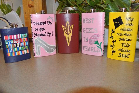 Painted Flasks Bling Flask, Flask Painting, College Shenanigans, Painted Flask, Formal Cooler Ideas, Carolina Cup, Formal Cooler, Fraternity Coolers, Whiskey Flask