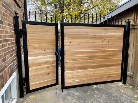 Driveway Gates – FWC WELDING LTD Driveway Gate Diy, Side Yard Gate, Farm Gates Entrance, Metal Fence Gates, Wood Gates Driveway, Diy Gate, Metal Driveway Gates, Wooden Gates Driveway, Backyard Gates