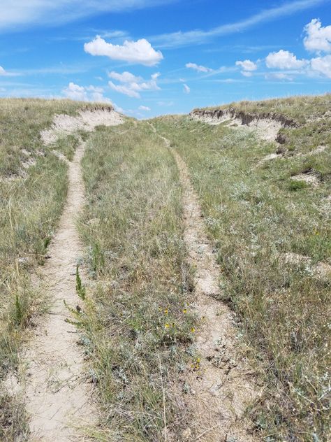 20170715_113859 Oregon Trail History, Lake Mcconaughy, Oregon Trail Pioneers, Rock Island Railroad, Wagon Trails, California Hills, Old West Photos, Western Trail, Oregon Waterfalls