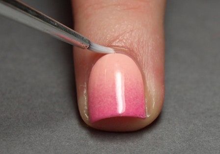 Ombre Nails At Home, Gradient Nails Tutorial, Ombre Nail Diy, Manicure Pictures, Ombre Nails Tutorial, Gradient Nail Art, Ombre Nail Art, White Tip Nails, Uk Nails