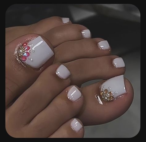 White Toenail Designs, Nail Shapes Square, Feet Nail Design, Pedicure Nail Designs, Pure White Background, Acrylic Toes, Acrylic Toe Nails, Fall Nail Trends, 18th Bday