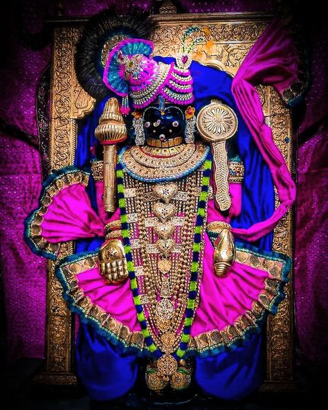 Images For Cover Photo, Dwarkadhish Temple, Iron Man Artwork, Dwarikadhish Hd Wallpaper, Jay Dwarkadhish, Indian Bride Poses, Meldi Ma Hd Photo, Hd Wallpapers For Laptop