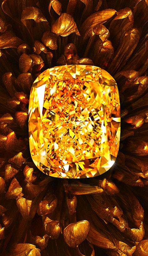 Graff Fancy Vivid Yellow Diamond Gemstone Background, Yellow Gems, Stone Wallpaper, Beautiful Stones, Semi Precious Gems, Yellow Stone, Topaz Stone, Mellow Yellow, Precious Gems