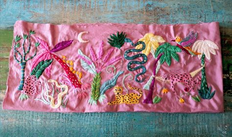 Maximalist Embroidery, Funky Embroidery, Linen Style Fashion, Lampshade Makeover, Miniature Embroidery, Hand Embroidery Flowers, Embroidery On Clothes, Embroidery Jewelry, Textile Jewelry