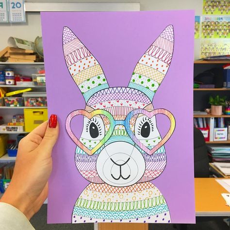 We can't get enough of your fun and colourful bunnies; keep them coming! 🐰   If you're still in the classroom next week, be sure to download our FREE Funky Bunny template for your students to create.   📸 @miss.hateleys.classroom 💚 Bunny Art For Kids, Easter Art Elementary, 2nd Grade Easter Art Projects, Easter Art Projects For Middle School, Easter Art 1st Grade, Easter Art 3rd Grade, Knuffle Bunny Art Project, Easter Art For Elementary Students, Bunny Art Kindergarten