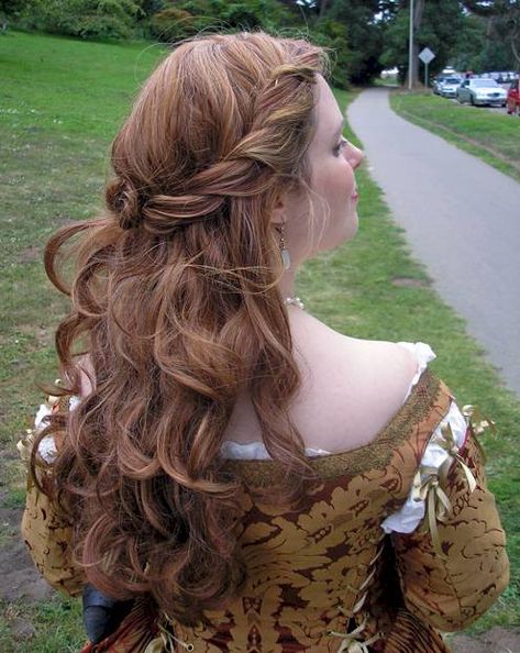 Ren hair. Italian Cortesan Renassiance Hair Styles, Midevil Hairstyles Princesses, Reinassance Hairstyle, Medieval Princess Hairstyles, Venus Hairstyle, Fantasy Hairstyles Medium Length, 1600s Hairstyles, Ren Fest Hairstyles, Italian Hair Styles