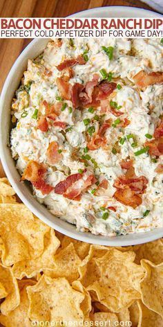 Appetizers For Superbowl Party Appetizer Ideas, Beat Dips For Parties, Party Dip Cold, Loaded Ranch Dip, Good Party Dips, Cold Party Dips Appetizers, Meal Dips, Bacon Dishes Appetizers, Dip Night Ideas Savory