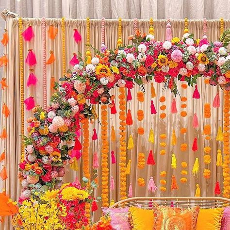 2022 Ending, Party Palette, Home Decor India, Mehndi Night, Mehndi Decor, Tamil Wedding, Indian Wedding Inspiration, Henna Party, Big Fat Indian Wedding