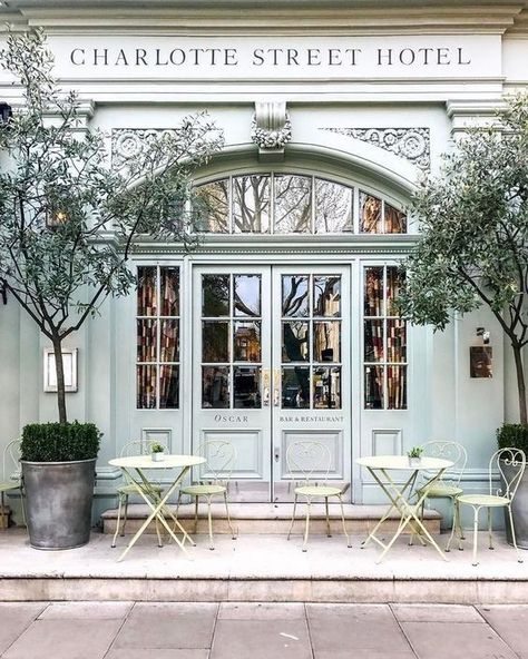 Exterior Design Restaurant, Charlotte Street Hotel, Shop Facade, London Hotel, Storefront Design, Design Restaurant, Restaurant Paris, Shop Fronts, Front Entrance