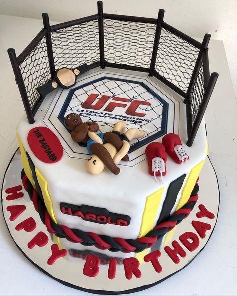 Mma Cake Ideas, Mma Birthday Cake, Ufc Themed Cake, Ufc Cake Ideas, Kick Boxing Cake Ideas, Wresting Cake, Ufc Cake, Boxing Cake Topper, Boxing Cake