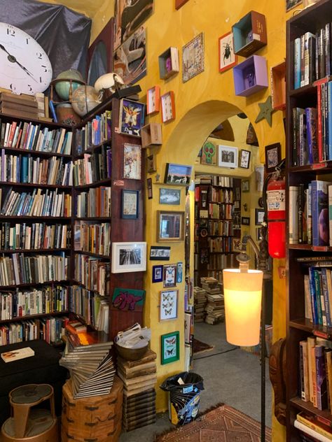 Rounded Entryway, Book Archway, Kyla Core, Colorful Academia, Chicago Library, Rogers Park Chicago, Cafe Bookstore, Aesthetic Bookstore, Hipster Coffee