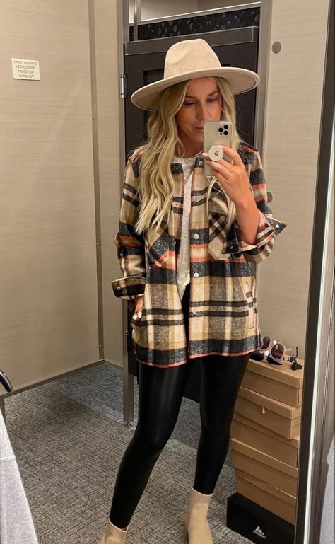 Plaid Shirt With Leather Pants, Fall Plaid Shirt Outfit, Brown Plaid Shirt Outfit, Outfits With Plaid Shirts, Red Checkered Shirt Outfit, Plaid Button Up Shirt Outfit, Plaid Shirt Outfit Fall, Plaid Top Outfit, Dress With Flannel