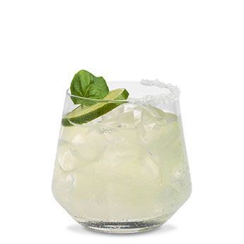 Drinks Made With Tequila, Tequila Drinks Easy, Basil Drinks, Tequila Drinks Recipes, Lime Margarita Recipe, Tequila Recipe, Flavored Margaritas, Orange Liquor, Alcohol Beverages