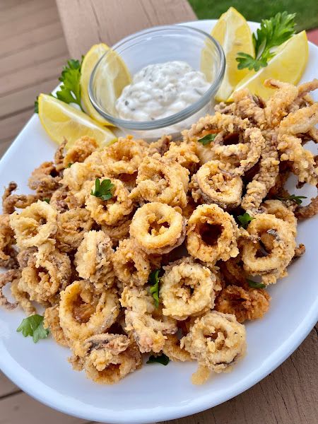 Calamari Rings, Food In Italy, Calamari Recipes, My Favorite Food, Fried Calamari, Got To Be, Calamari, Food Obsession, Favorite Food