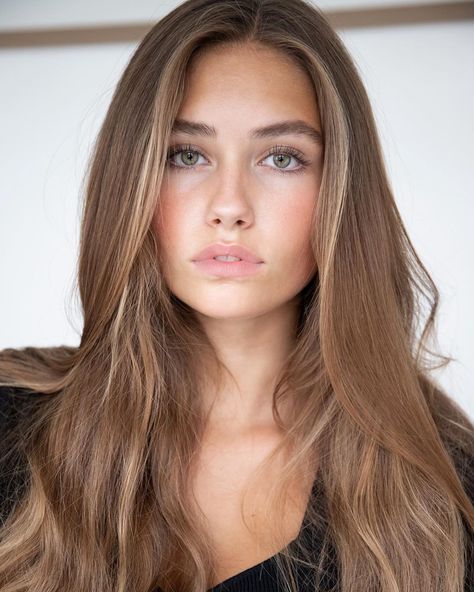 Hazel Eyes Hair Color, Natural Dark Blonde Hair, Blonde Hair Dark Eyes, Blonde Hair Dark Eyebrows, Blonde Hair For Hazel Eyes, Blonde Hair Pale Skin, Pale Skin Hair Color, Hair Pale Skin, Dark Blonde Hair Color