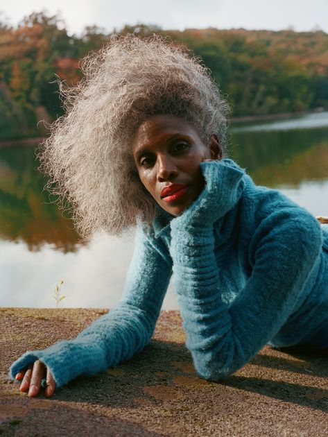 Women With Gray Hair, Gray And Silver Hair, Grey Hair Journey, Magazine Spread, Grey Curly Hair, Thick Headbands, Mean Women, Grey Hair Inspiration, Allure Magazine