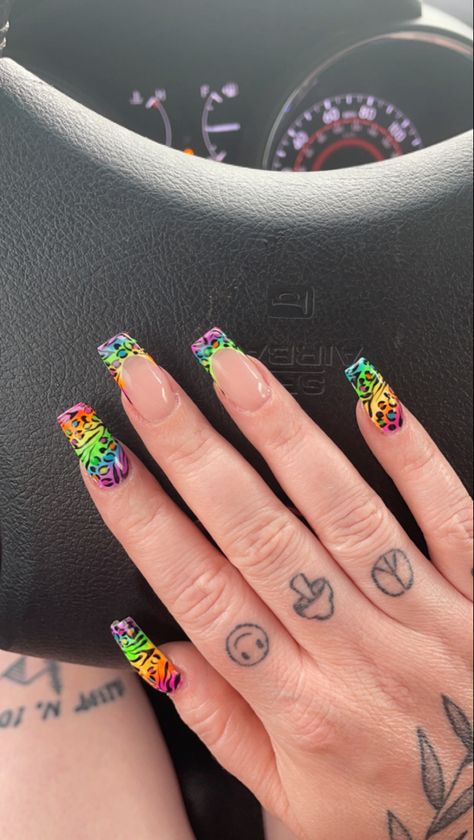 Rainbow Cheetah Print Nails, Rainbow Animal Print Nails, Lisa Frank Nails Short, Rainbow Leopard Nails, Rainbow Cheetah Nails, Lisa Frank Inspired Nails, Rainbow Zebra Nails, Paul Frank Nails, Lisa Frank Nail Designs