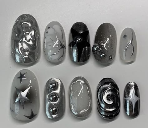 Euphoria Nails, Nails Press Ons, Mens Nails, Asian Nails, Punk Nails, Goth Nails, Gel Nails Diy, Grunge Nails, Vibrant Nails