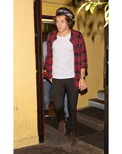 Harry Styles One Direction Outfit, Harry Styles Street Style, Harry Styles Outfits, Rock Star Style, Harry Styles 2015, Harry Outfits, Harry Styles Face, 15 Outfits, Harry Styles Gif