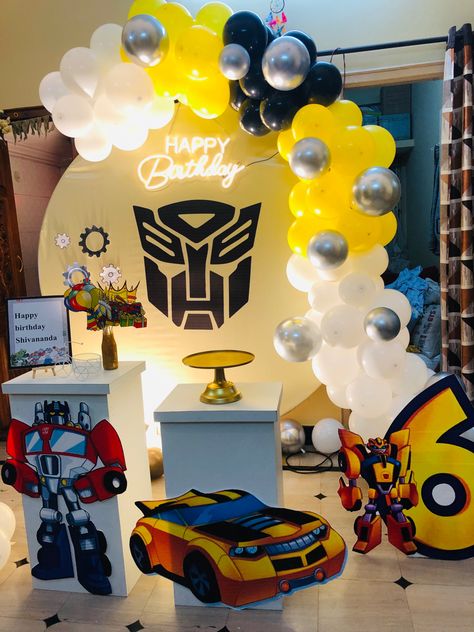 Transformers Birthday Decorations Diy, Bumblebee Party Ideas, Transformers Trunk Or Treat, Transformer Theme Birthday Party, Transformer Party Ideas, Transformers Birthday Ideas, Bumble Bee Transformers Birthday Party, Bumblebee Transformers Birthday Party, Optimus Prime Birthday Party