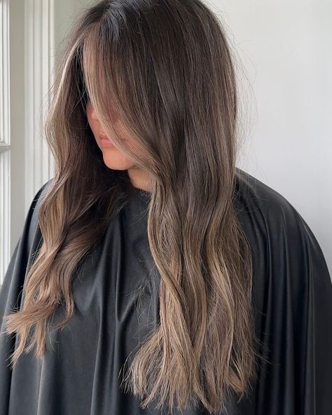 effortless brunette🤌🏼 I couldn’t pick just one picture Glossed with @redken shades eq 8vg, 7m, 8n #brunnette #sunkissed #sunkissedhair #dimensionalcolor #dimensionalbrunette #brunette #brunnettebalayage #faceframing #moneypiece #moneypiecehighlights #livedinhair #livedinhaircolor #softbrunette #blendedhair #blendedbalayage #foiliage #redken #redkenobsessed #redkenshadeseq #gloss #sunkissedbrunette #livedinbrunette #brunettewithdimension #behindthechair #hairsalon #vernalutah #vernalutahh... Shades Eq 7m, Vernal Utah, Dimensional Brunette, Sun Kissed Hair, Redken Shades, Dimensional Color, Redken Shades Eq, One Picture, Face Framing