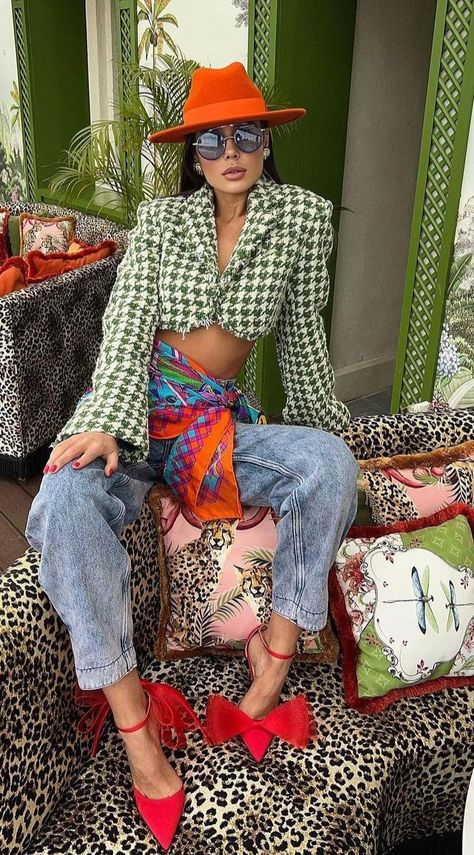 @audrey_style_1 Colorful High Fashion Outfits, Cool Summer Colors Outfits, Bold Accessories Outfit, Fun Classy Outfits, Dramatic Outfits Style, Artistic Outfits Aesthetic, Bold Prints Outfit, Artistic Fashion Style, Maximalist Style Fashion