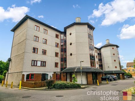 1 bedroom apartment for sale in Hardingstone Court, Eleanor Way, Waltham Cross, EN8 7SF, EN8 for £230,000. Marketed by Christopher Stokes, Cheshunt Waltham Cross, Apartment For Sale, 1 Bedroom Apartment, 2 Bedroom Apartment, Apartments For Sale, 2 Bedroom, Bedroom Apartment, Apartment, Bedroom