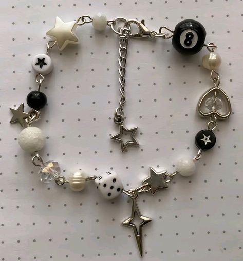 Yk2 Bracelet, Yk2 Jewelry, Grunge Bracelets, Handmade Charm Bracelets, Diy Beaded Rings, Beads Craft Jewelry, Bracelet Inspo, Kandi Bracelets, Bead Charms Diy