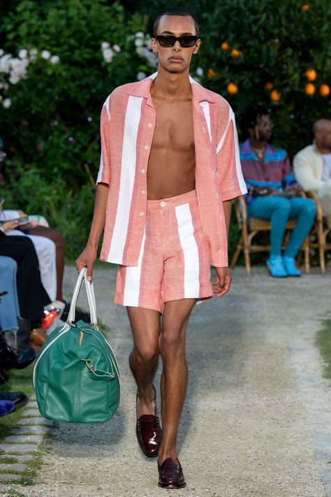 Casablanca Paris, Menswear 2020, Outfits Hombre, Resort Fashion, Menswear Collection, Summer Fashion Outfits, Vogue Paris, Large Fashion, Casablanca