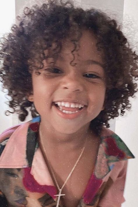 Jenner Kids, Saint West, Kardashian Kids, Cute Black Babies, Love Your Smile, Mixed Kids, Mixed Babies, Boys Haircuts, Cute Family