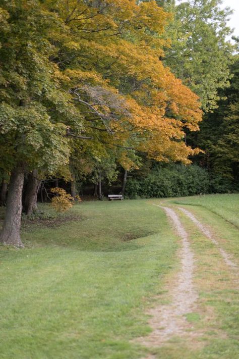 Burlington Vermont Fall, Shelburne Vermont, Billings Farm Vermont, Lake Champlain, Farm Tour, Vacation Usa, Us Road Trip, American Travel, Fall Travel