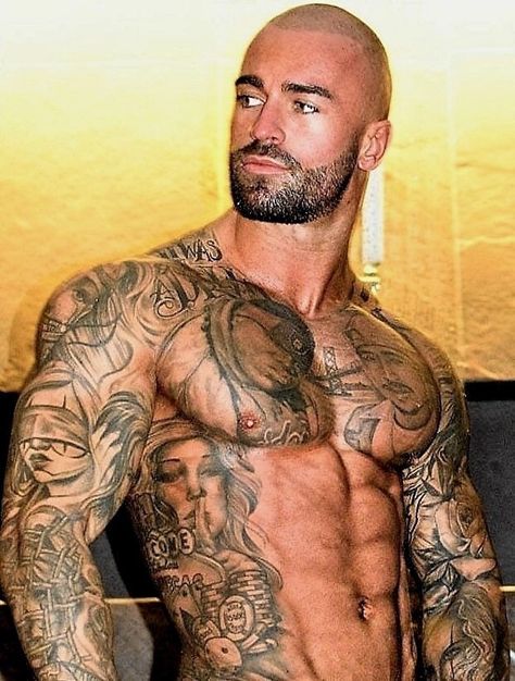 Guy Tattoos, Tatted Guys, Bald Men, Inked Men, Country Men, Tough Guy, Men In Uniform, Muscular Men, Muscle Men