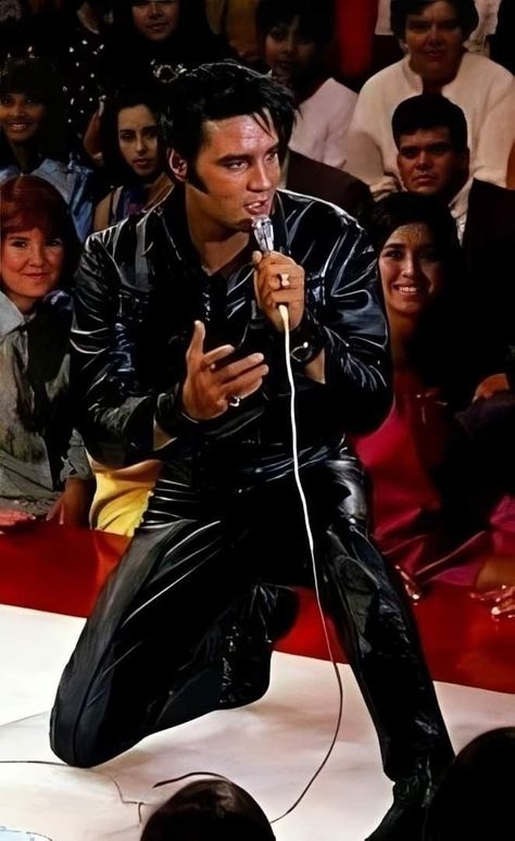 Elvis Presley Wallpaper, Elvis 68 Comeback Special, Elvis Presley Memories, King Elvis Presley, Elvis Presley Images, Elvis Presley Pictures, Elvis And Priscilla, Have A Lovely Day, Elvis Presley Photos