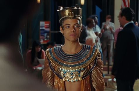 'Ahkmenrah' - Night at the Museum 2: Battle of the Smithsonian Stills Museum Movie, Rami Malik, Ben Hardy, Night At The Museum, Cartoon Books, Rami Malek, Teenage Years, Dark Night, Ancient Egypt