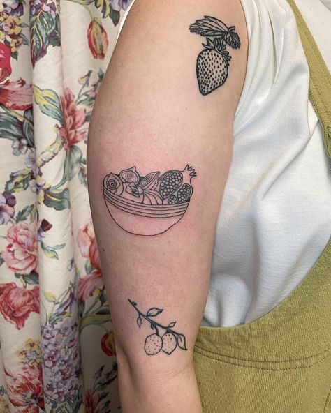 chloe on Instagram: “custom fruit bowl ♥️ . . . . . . . . . #tattoo #blacktattoo #ignoranttattoo #tattoodenver #handpoked #handpoke #handpoketattoo…” Traditional Fruit Bowl Tattoo, Basket Of Fruit Tattoo, Bowl Of Oranges Tattoo, Fruit And Veggie Tattoo, Fruit Salad Tattoo, Bowl Of Fruit Tattoo, Produce Tattoo, Fruit Bowl Tattoo, Fruit Basket Tattoo