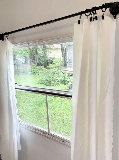 Trailer Window Treatments, Modern Home Decor Bathroom, Travel Trailer Interior, Rv Curtains, Camper Curtains, Camper Windows, Travel Trailer Decor, Glamper Camper, Window Treatments Ideas