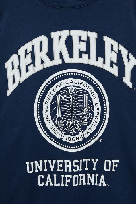 California University, Berkeley University, University Outfit, Shirt Logo Design, American Universities, Pull N Bear, Pull & Bear, Design Student, University Of California