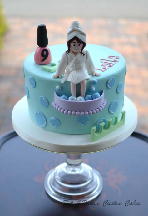 Spa Party by Elisabeth Palatiello Spa Birthday Party Cake Ideas, Spa Birthday Cake, Spa Cake, Spa Day Party, Kids Spa Party, Girl Spa Party, Kids Spa, Sleepover Birthday Parties, Spa Birthday Parties