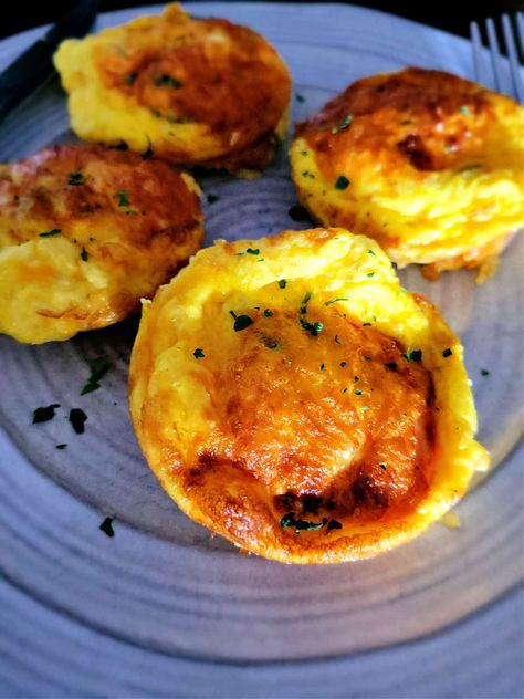 Air Fryer Egg Bites, Daily Yum, Starbucks Egg Bites, Protein Packed Breakfast, Egg Bites, Easy Eggs, How To Cook Eggs, Fryer Recipes, What To Cook