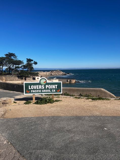 The entrance sign of lovers point — a close fun thing to do while going to the Monterey Bay aquarium Lovers Point Beach Monterey, Lovers Point Monterey, Monterey California Aesthetic, Monterey Aesthetic, Things To Do In Monterey California, Monterey Beach, Monterey Bay California, Monterey Ca, Monterey California