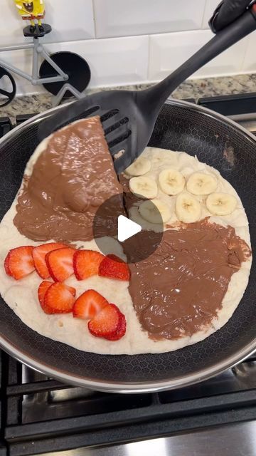 Nutella Wrap, Pita Wrap, Nutella Desserts, June 1, Fun Snacks, Pita, Level Up, Nutella, Food To Make