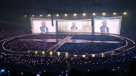 Jun Jeonghan, Seungkwan Joshua, Jeonghan Seungkwan, Future Concert, Concert Crowd, Concert Stage Design, Stage Set Design, Dream Music, Concert Stage