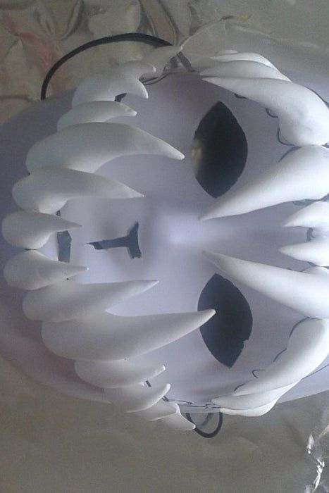 Teeth Face Mask, Halloween Costumes With Masks, Mask Decorating Ideas, Tooth Halloween Costume, Teeth Mask, Naturally Whiten Teeth, Madoka Cosplay, Ghost Face Mask, Cardboard Mask