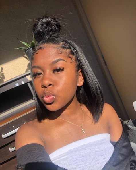 @bbygrlbbygrl 🏄🏽‍♂️ Black Hair Hairstyles, Perm Hairstyles, Makeup 2023, Iron Hair, Girls Natural Hairstyles, Flat Iron Hair Styles, Girls Hairstyles Braids, Natural Hair Styles Easy, Natural Styles