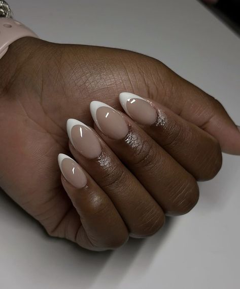 Beige Nails Design, Gold Glitter Nails, Beige Nails, Pointed Nails, Almond Shape Nails, Short Square Acrylic Nails, Exotic Nails, Vacation Vibes, Long Square Acrylic Nails